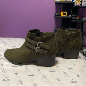 Sonoma Boots - Size 9 Women